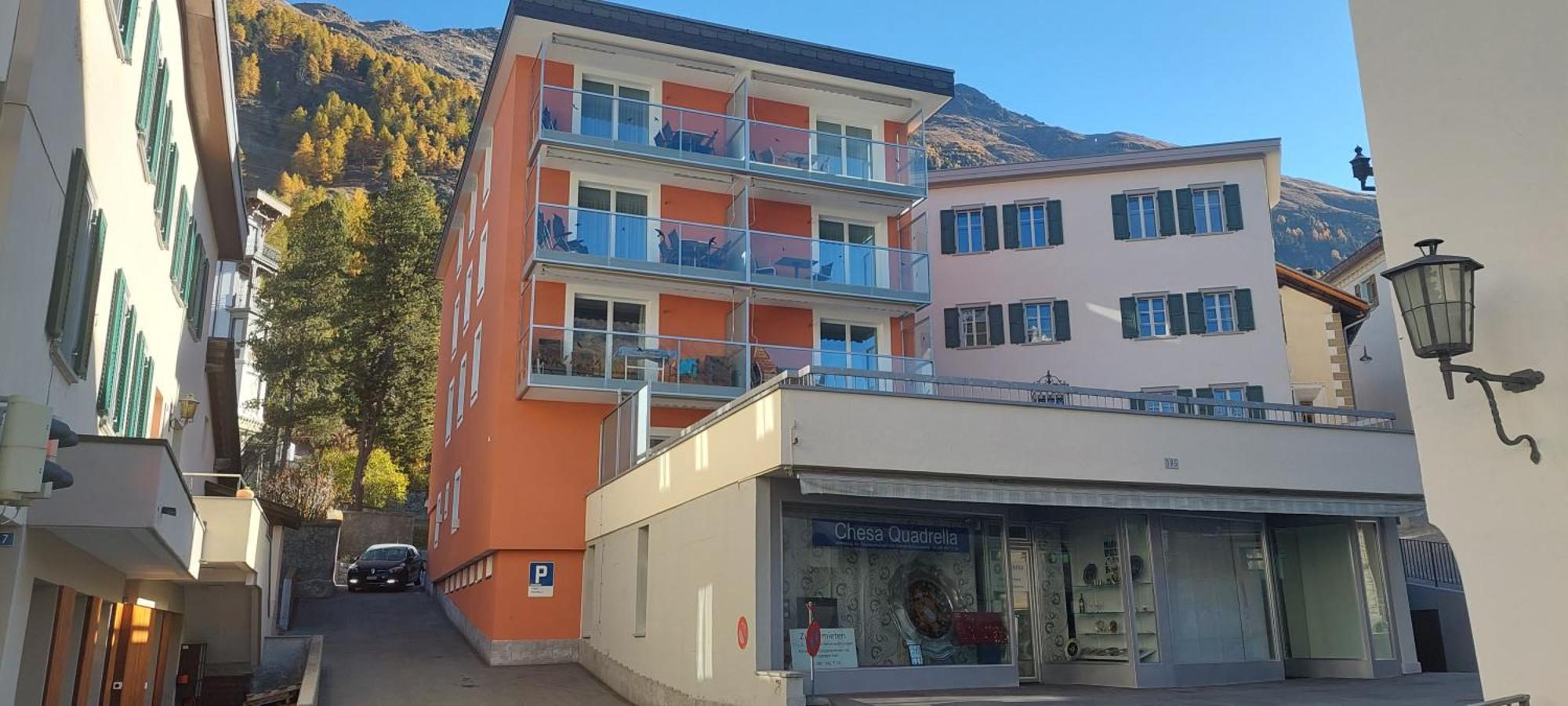 Chesa Quadrella Zimmer Mit Kuechenzeile Inklusive Bergbahnen Im Sommer-Ausser Studio Pontresina Bagian luar foto
